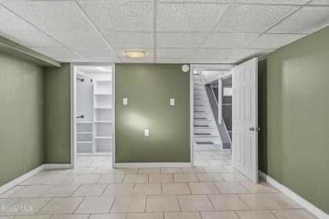185 Exchange Street Colonie NY 12205