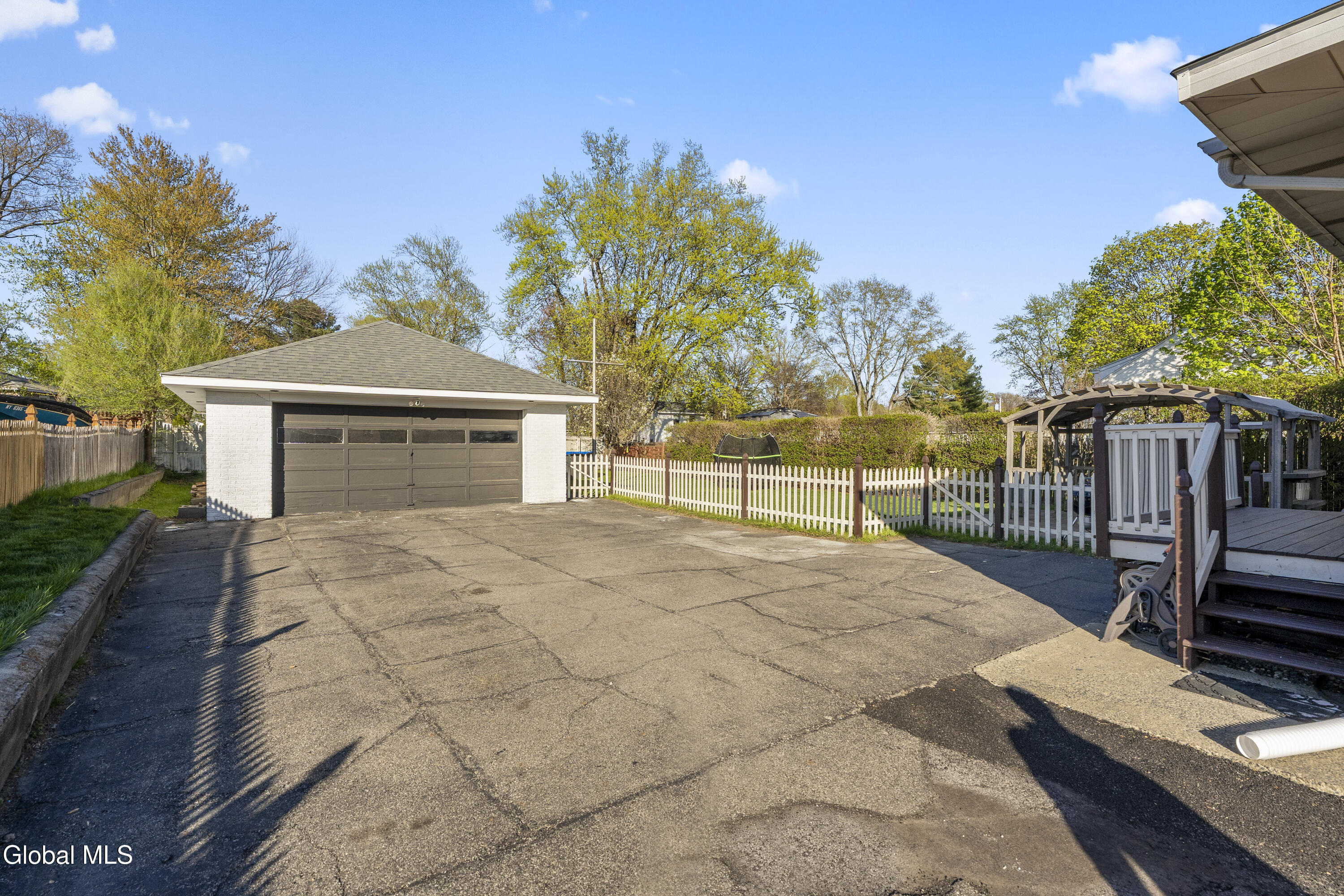 185 Exchange Street Colonie NY 12205