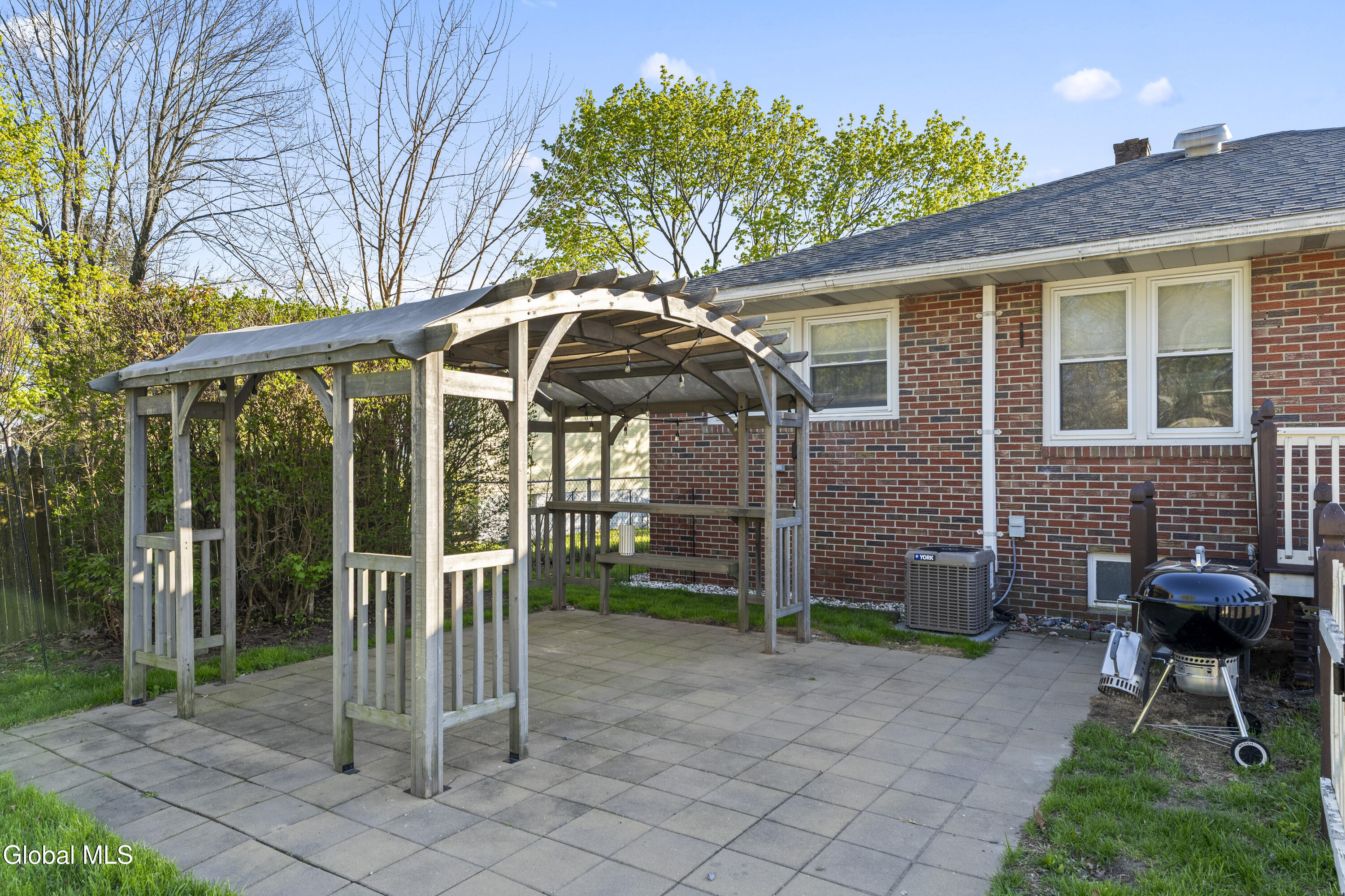185 Exchange Street Colonie NY 12205