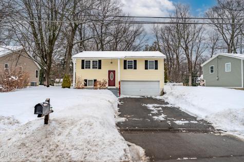 48 Hathorn Boulevard Saratoga NY 12866