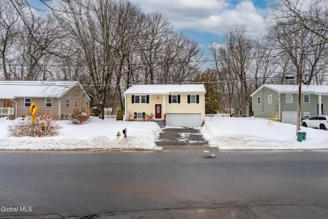 48 Hathorn Boulevard Saratoga NY 12866