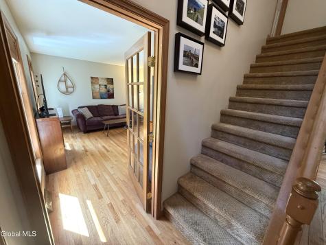 23 Holloway Lane Averill Park NY 12018