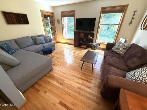 23 Holloway Lane Averill Park NY 12018