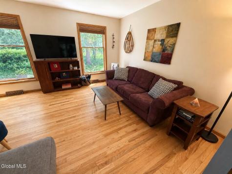 23 Holloway Lane Averill Park NY 12018