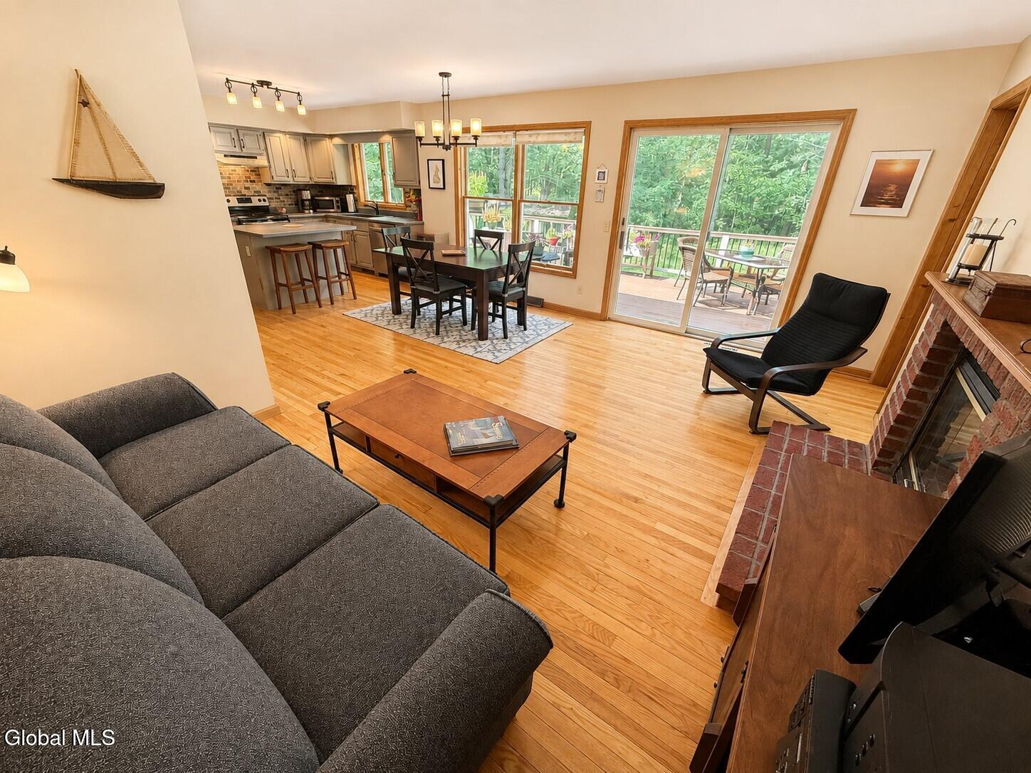23 Holloway Lane Averill Park NY 12018