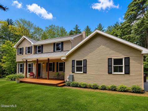 23 Holloway Lane Averill Park NY 12018