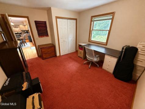 23 Holloway Lane Averill Park NY 12018