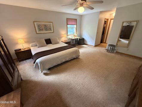 23 Holloway Lane Averill Park NY 12018