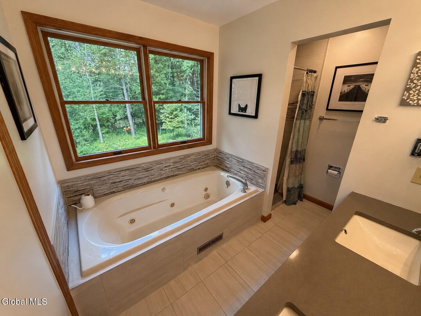 23 Holloway Lane Averill Park NY 12018