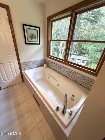 23 Holloway Lane Averill Park NY 12018