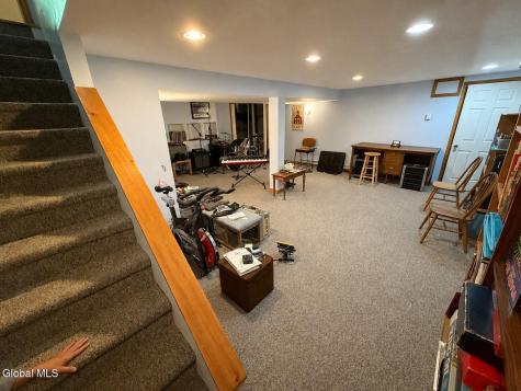23 Holloway Lane Averill Park NY 12018