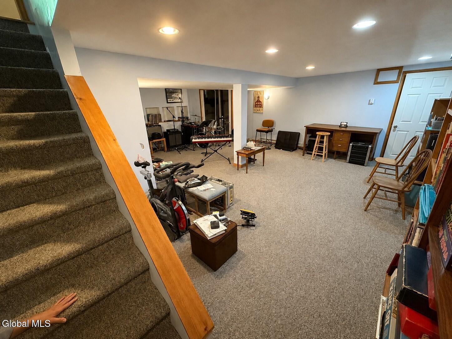 23 Holloway Lane Averill Park NY 12018