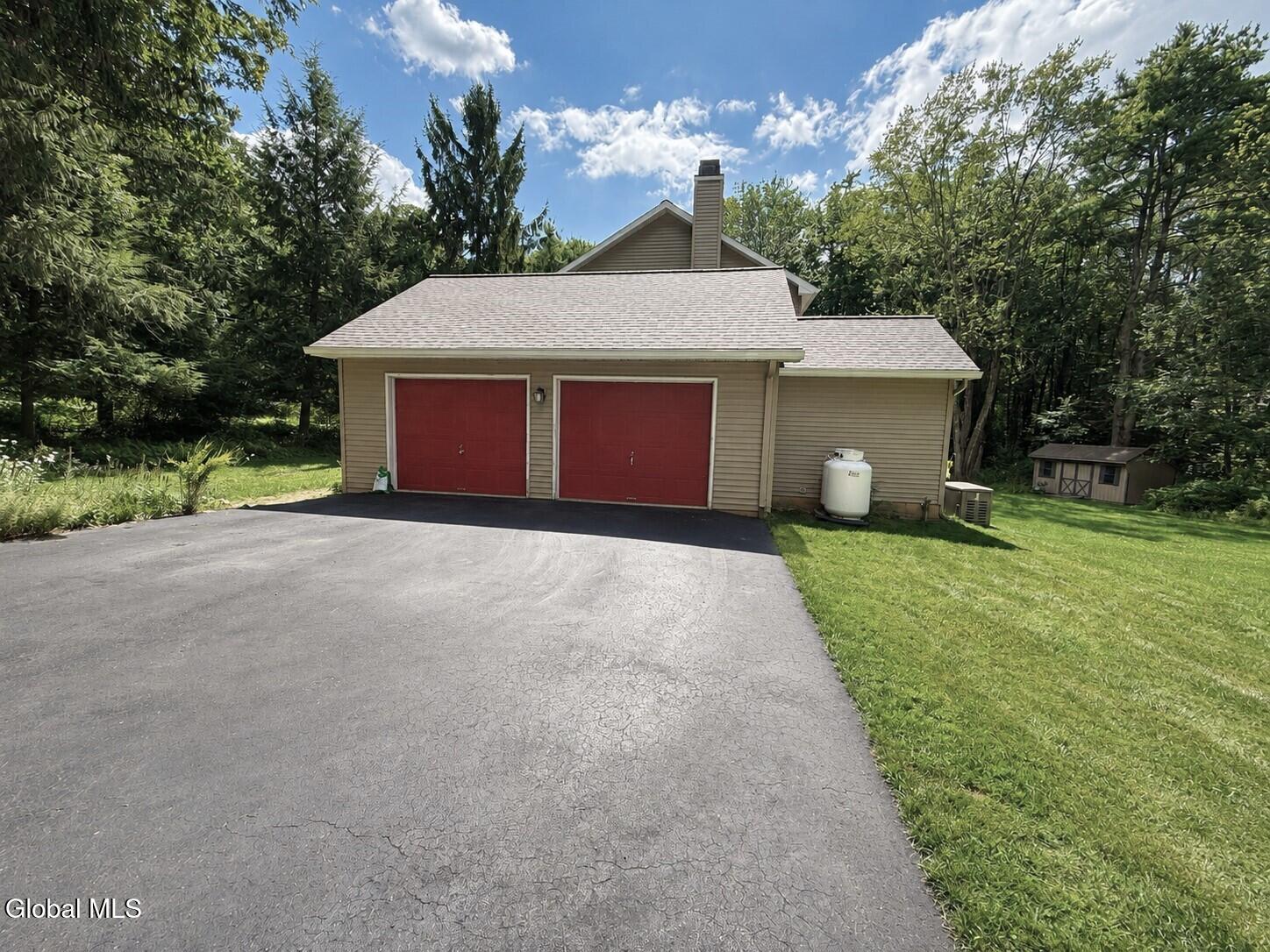 23 Holloway Lane Averill Park NY 12018
