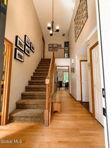 23 Holloway Lane Averill Park NY 12018
