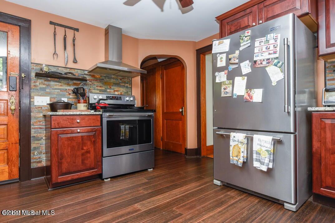 642 Feura Bush Road Delmar NY 12054