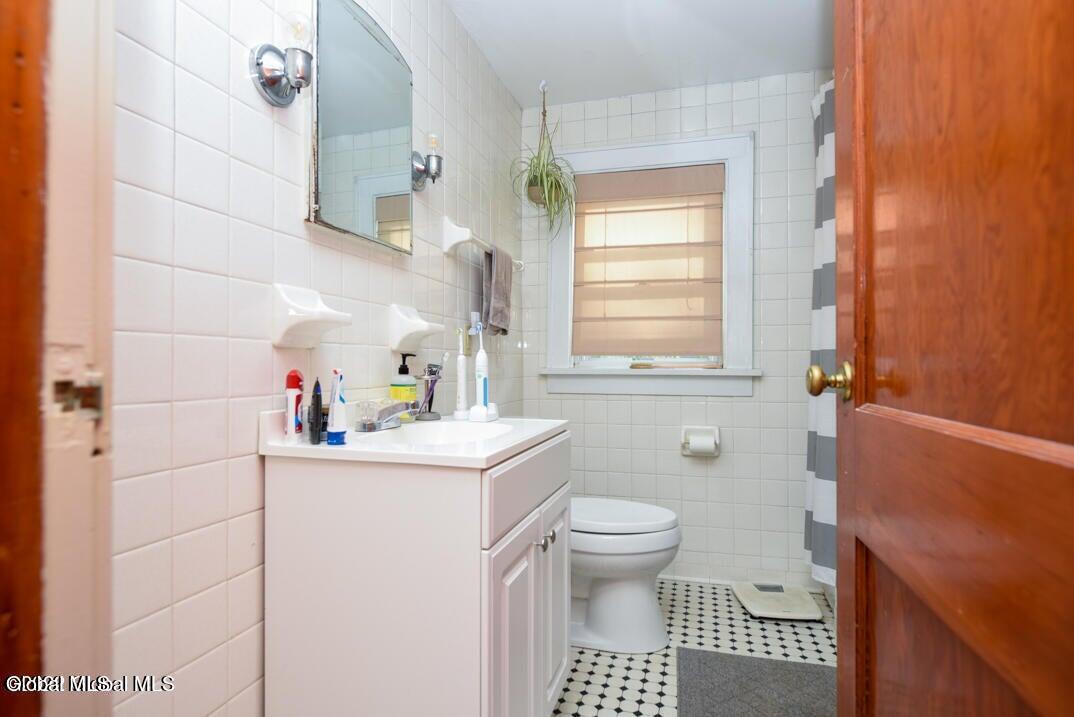 642 Feura Bush Road Delmar NY 12054