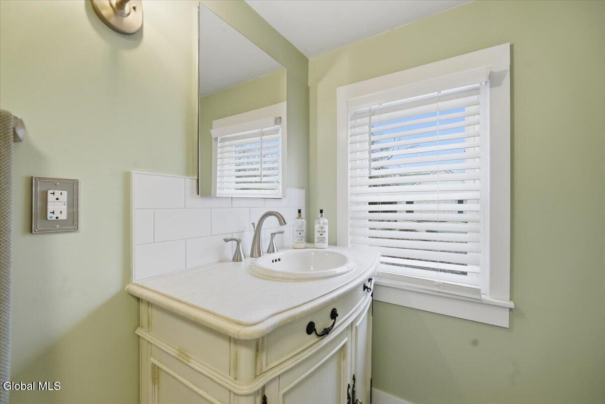 214 East Avenue Saratoga Springs NY 12866
