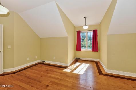 31 Briarhurst Drive Gansevoort NY 12831
