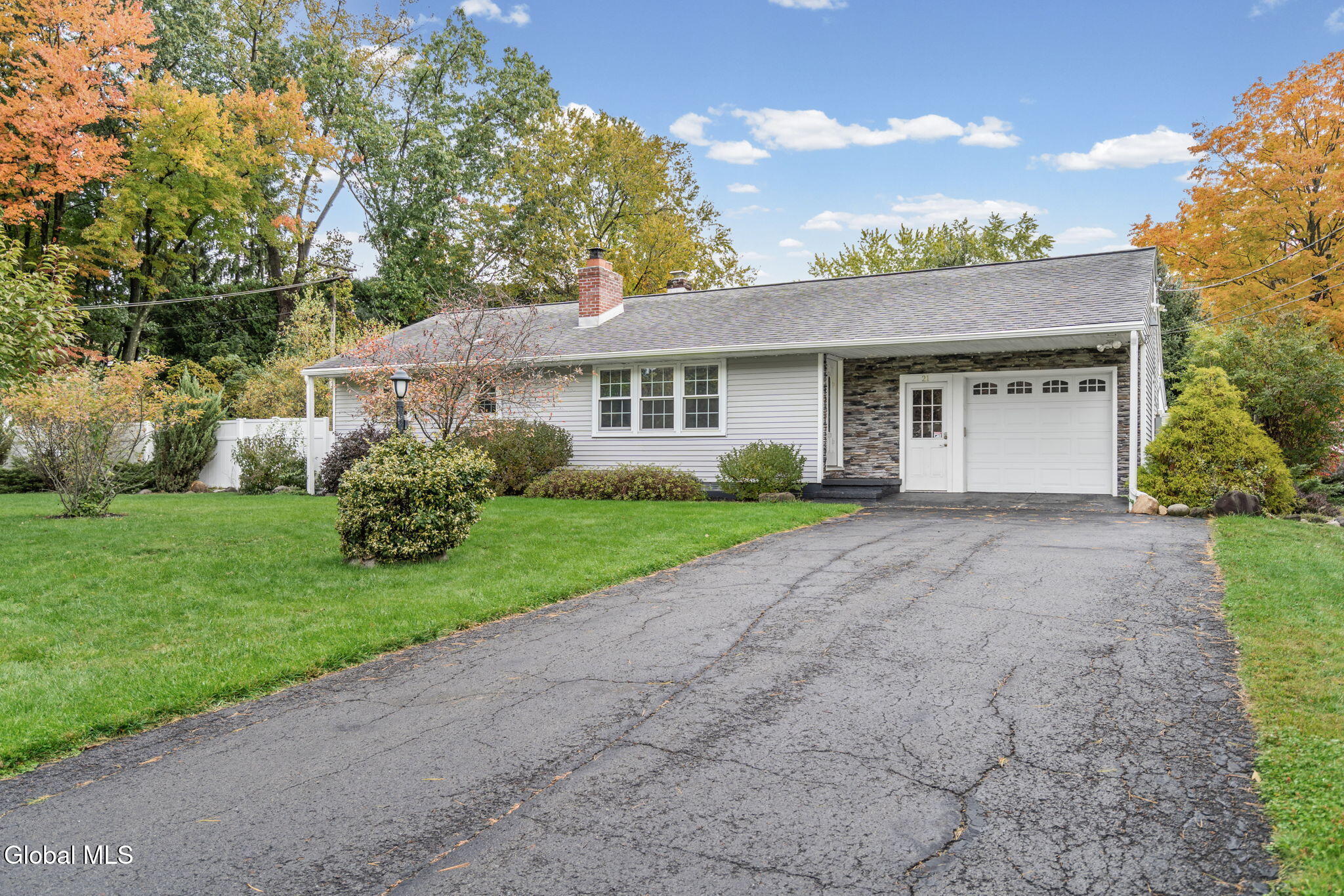 21 Hoefer Street Latham NY 12110