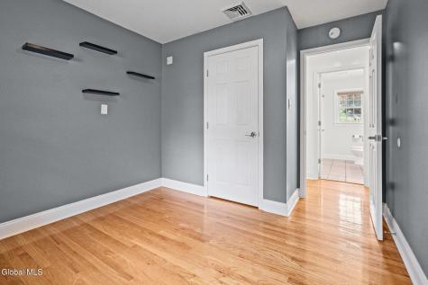 21 Hoefer Street Latham NY 12110