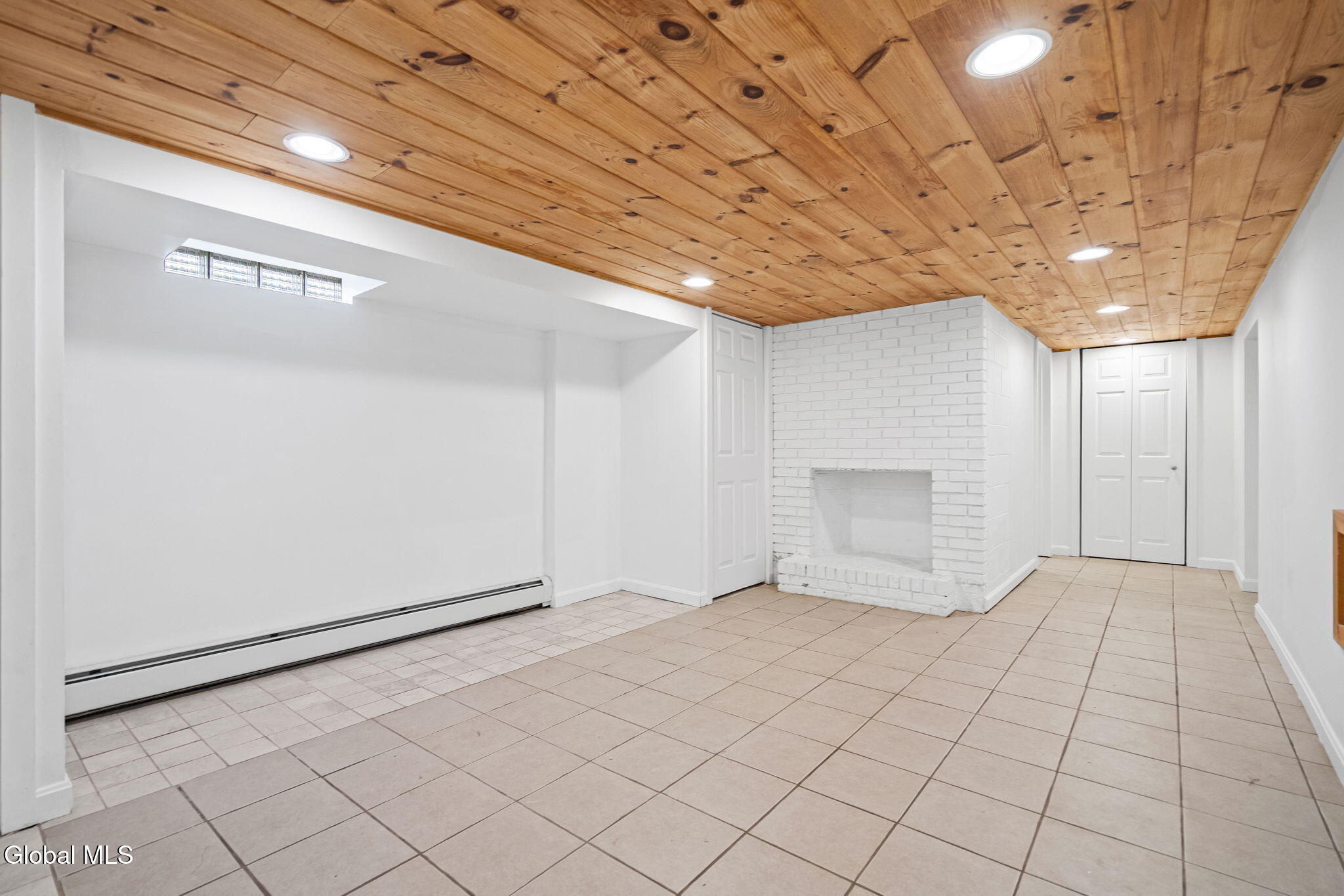21 Hoefer Street Latham NY 12110