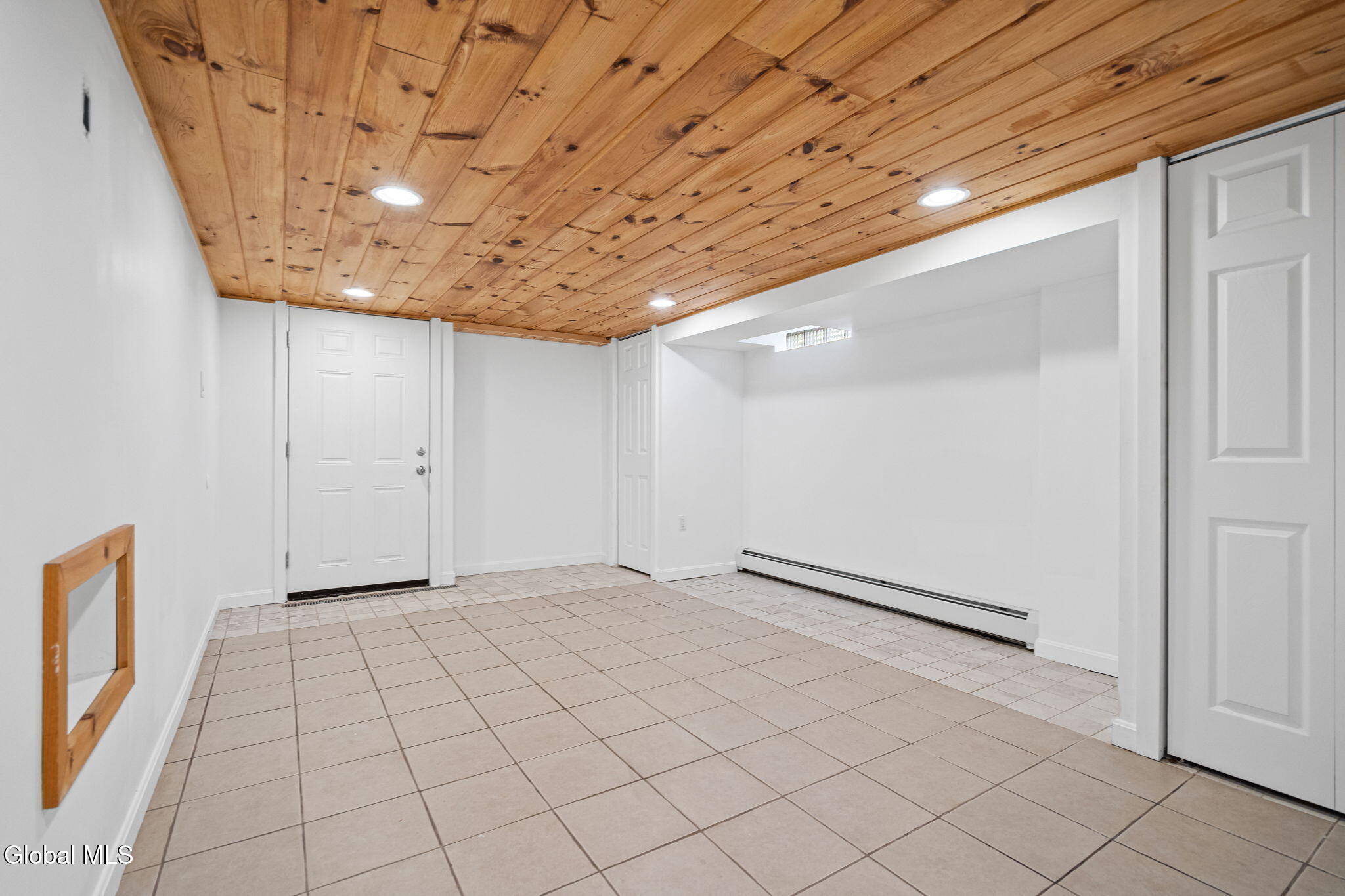 21 Hoefer Street Latham NY 12110