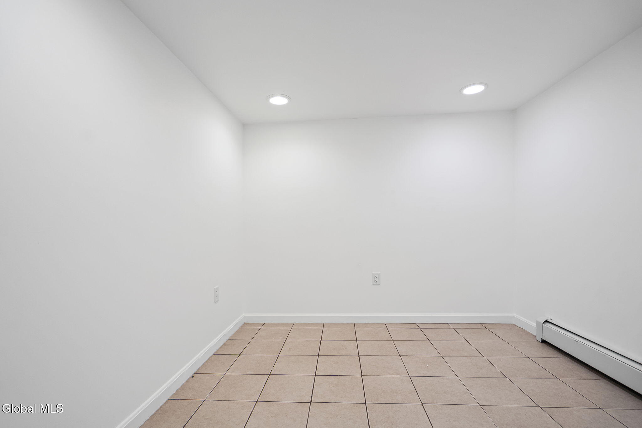 21 Hoefer Street Latham NY 12110