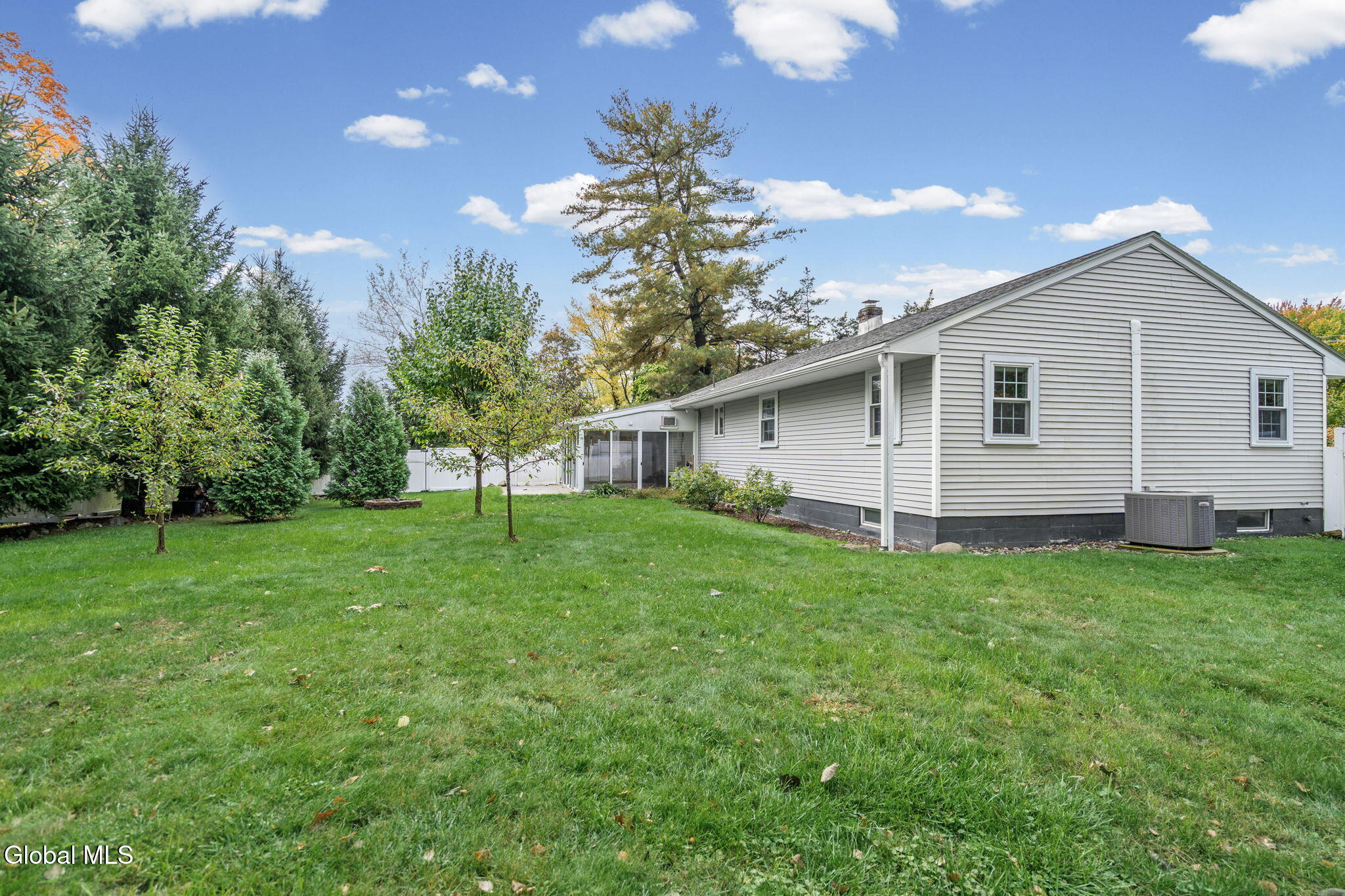 21 Hoefer Street Latham NY 12110