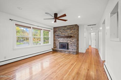 21 Hoefer Street Latham NY 12110