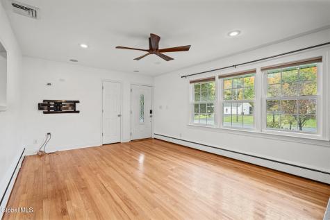 21 Hoefer Street Latham NY 12110