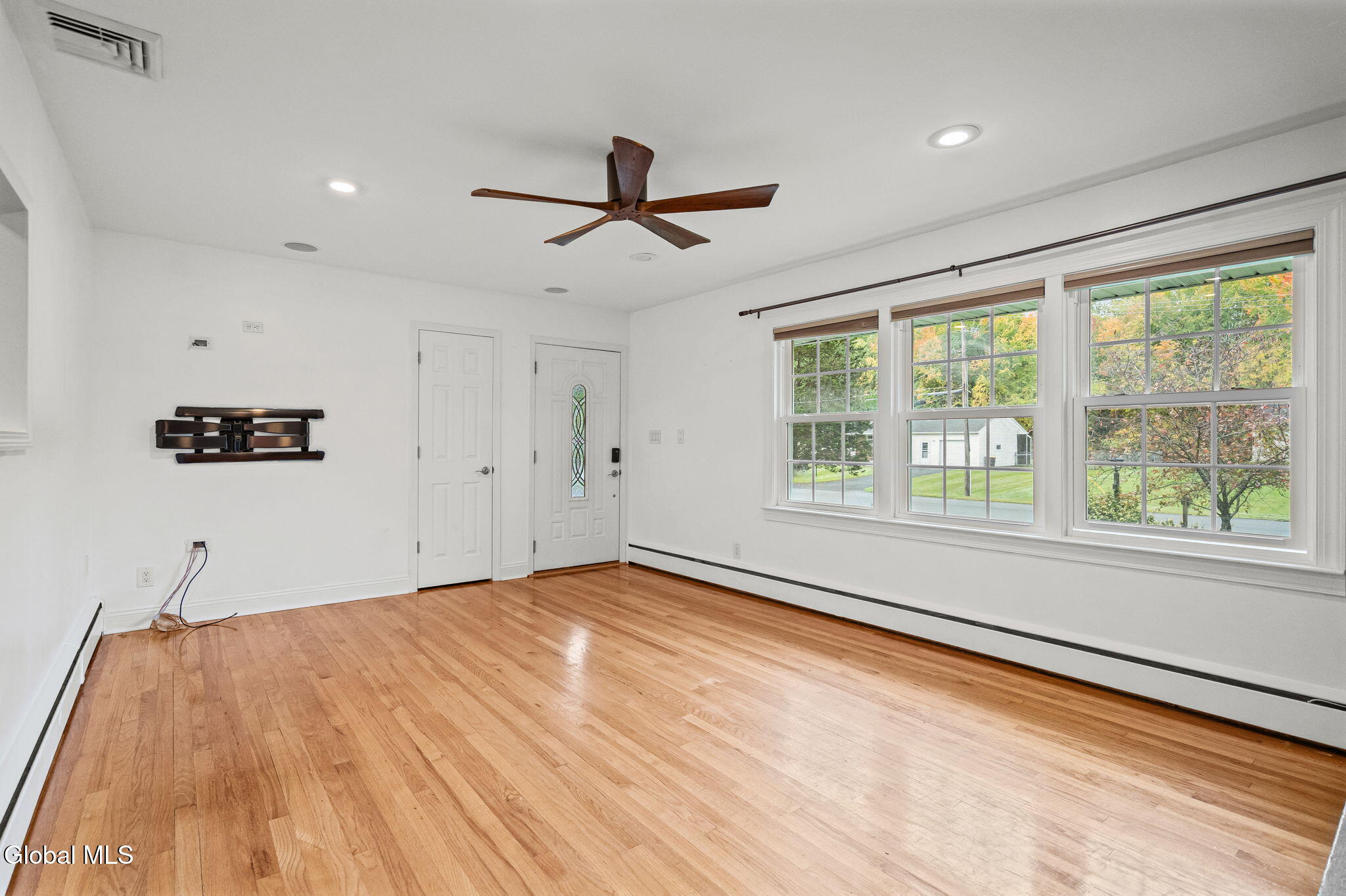 21 Hoefer Street Latham NY 12110