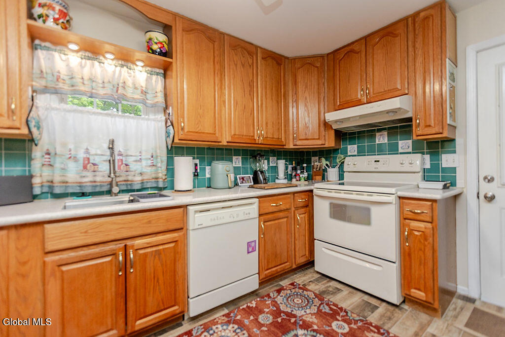 68 Fox Avenue Schenectady NY 12304