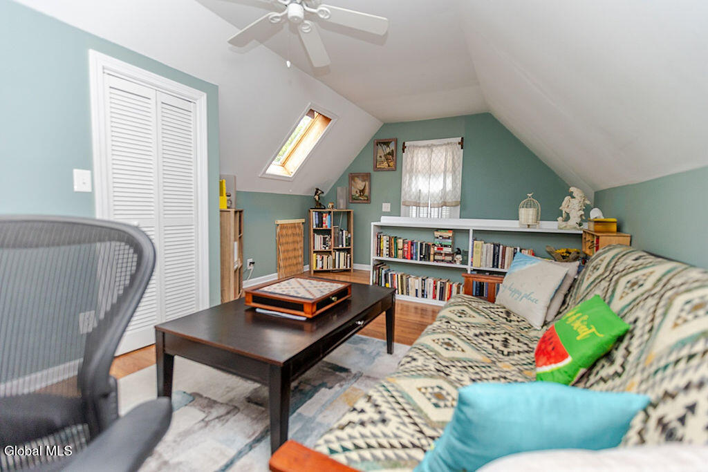 68 Fox Avenue Schenectady NY 12304