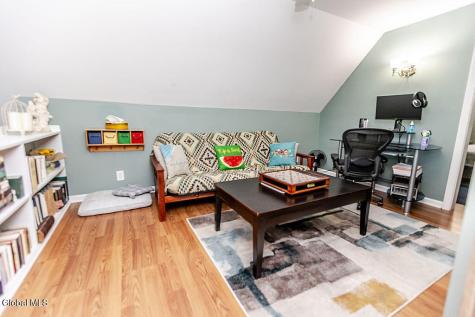 68 Fox Avenue Schenectady NY 12304
