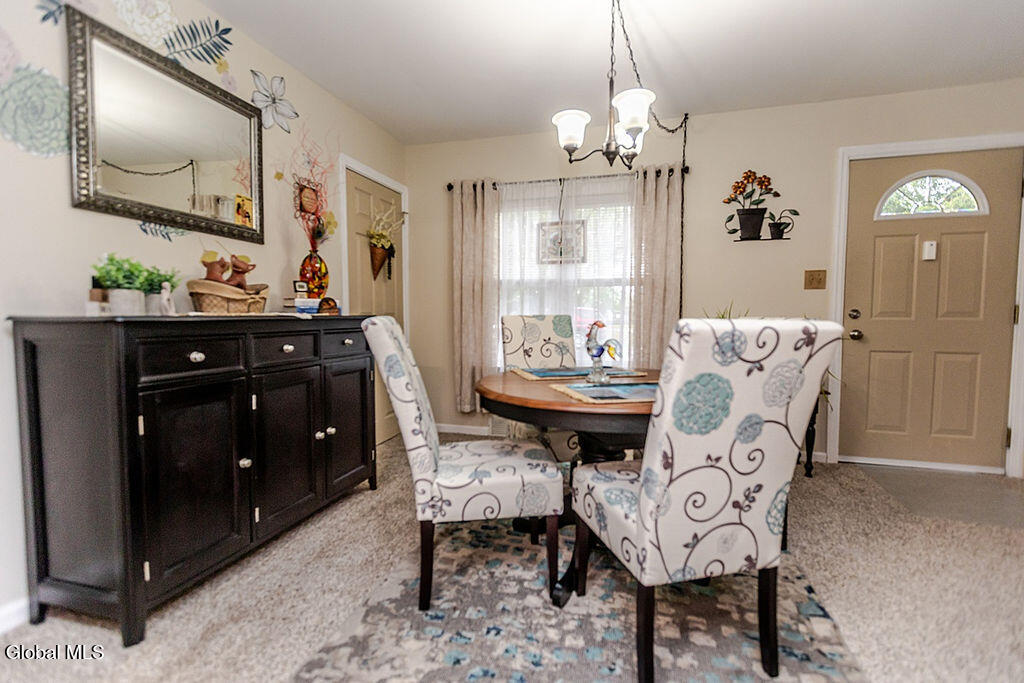 68 Fox Avenue Schenectady NY 12304