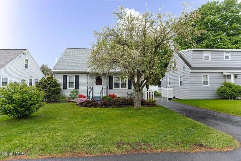 68 Fox Avenue Schenectady NY 12304