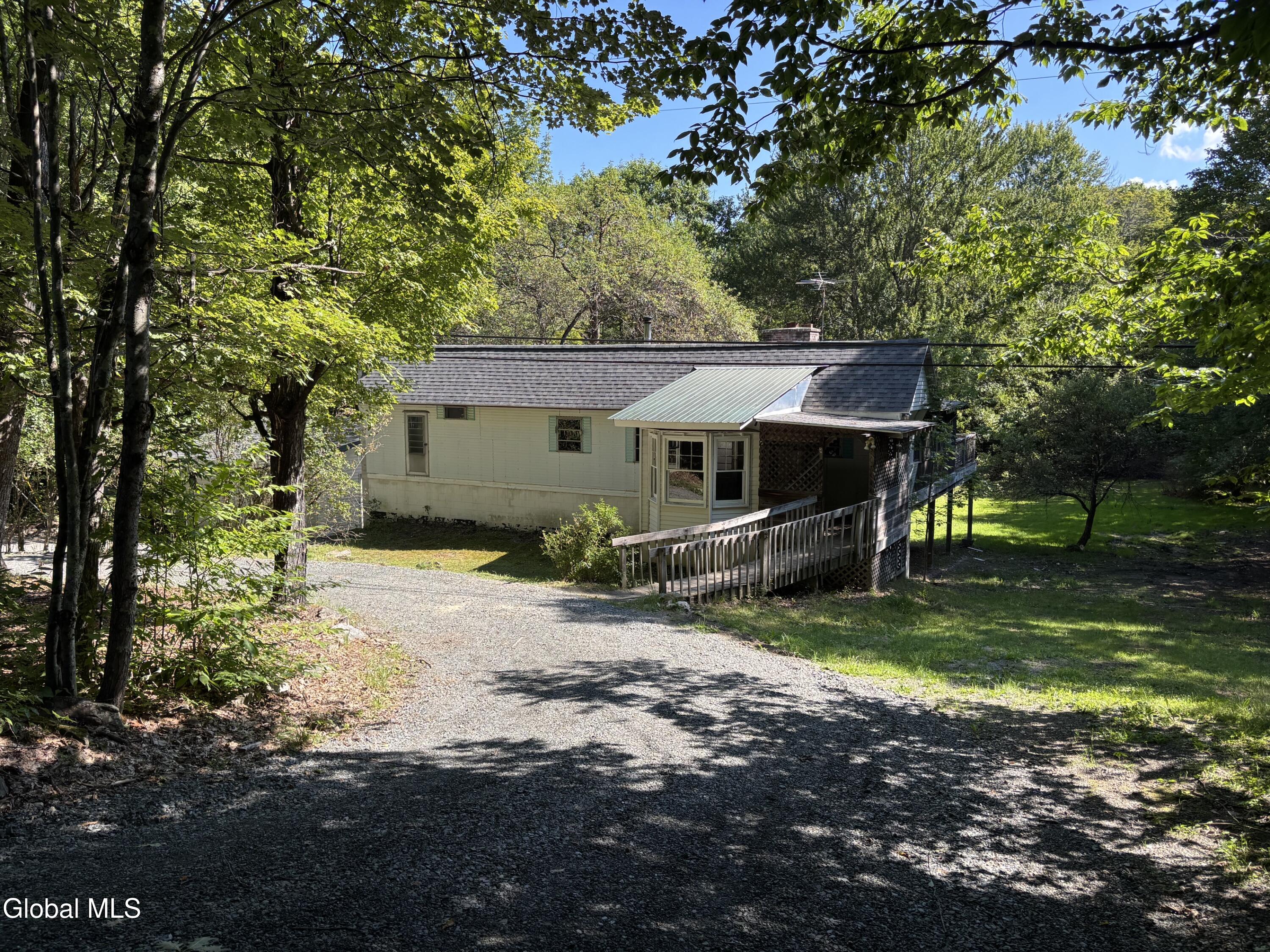 98 Red Pond Road Petersburgh NY 12138