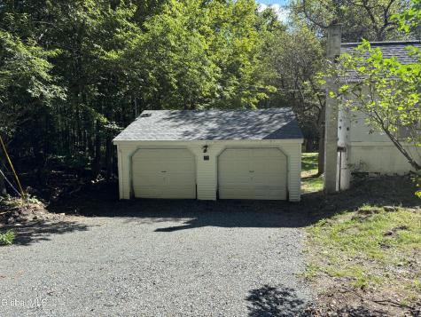 98 Red Pond Road Petersburgh NY 12138