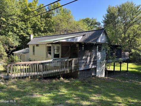 98 Red Pond Road Petersburgh NY 12138