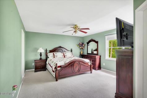 22 Domenico Drive Glenmont NY 12077