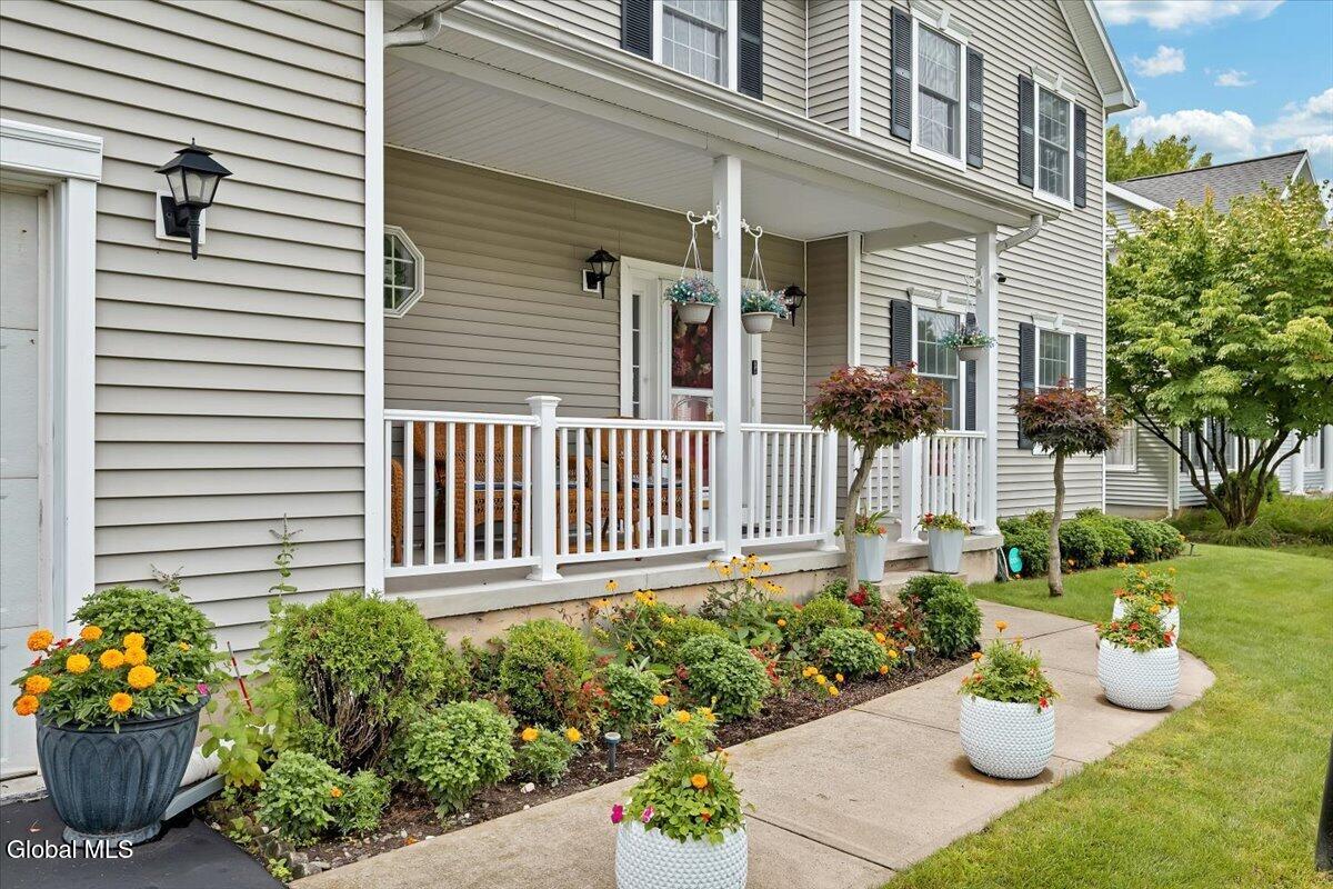 22 Domenico Drive Glenmont NY 12077