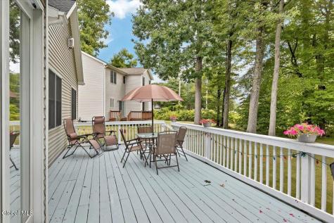 22 Domenico Drive Glenmont NY 12077