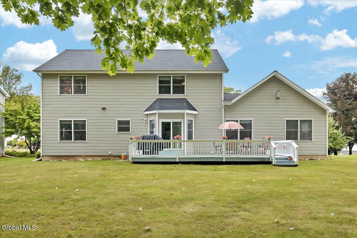 22 Domenico Drive Glenmont NY 12077
