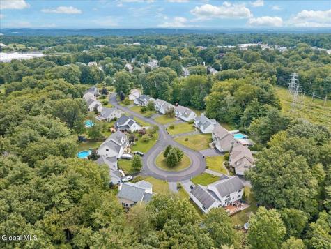 22 Domenico Drive Glenmont NY 12077