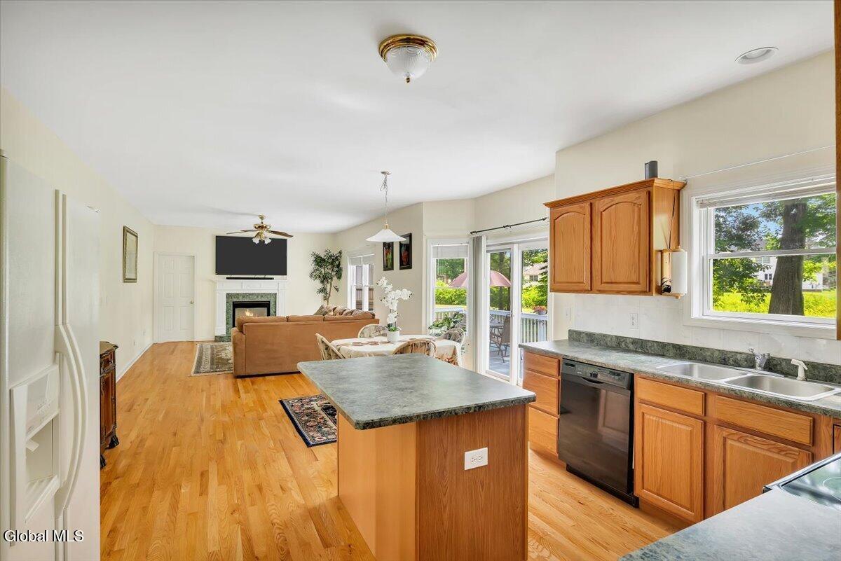 22 Domenico Drive Glenmont NY 12077