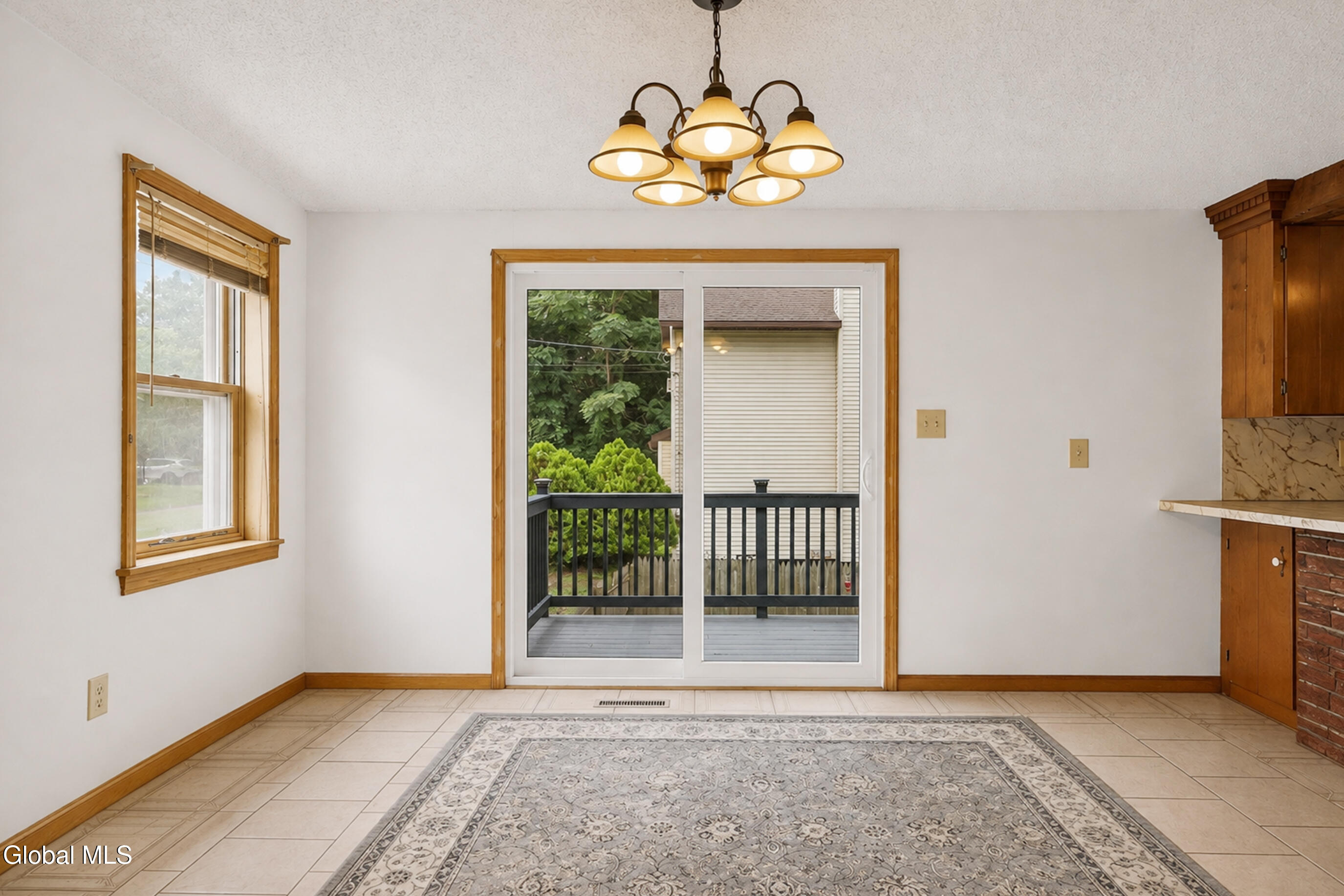 16 Golf Road Schenectady NY 12304