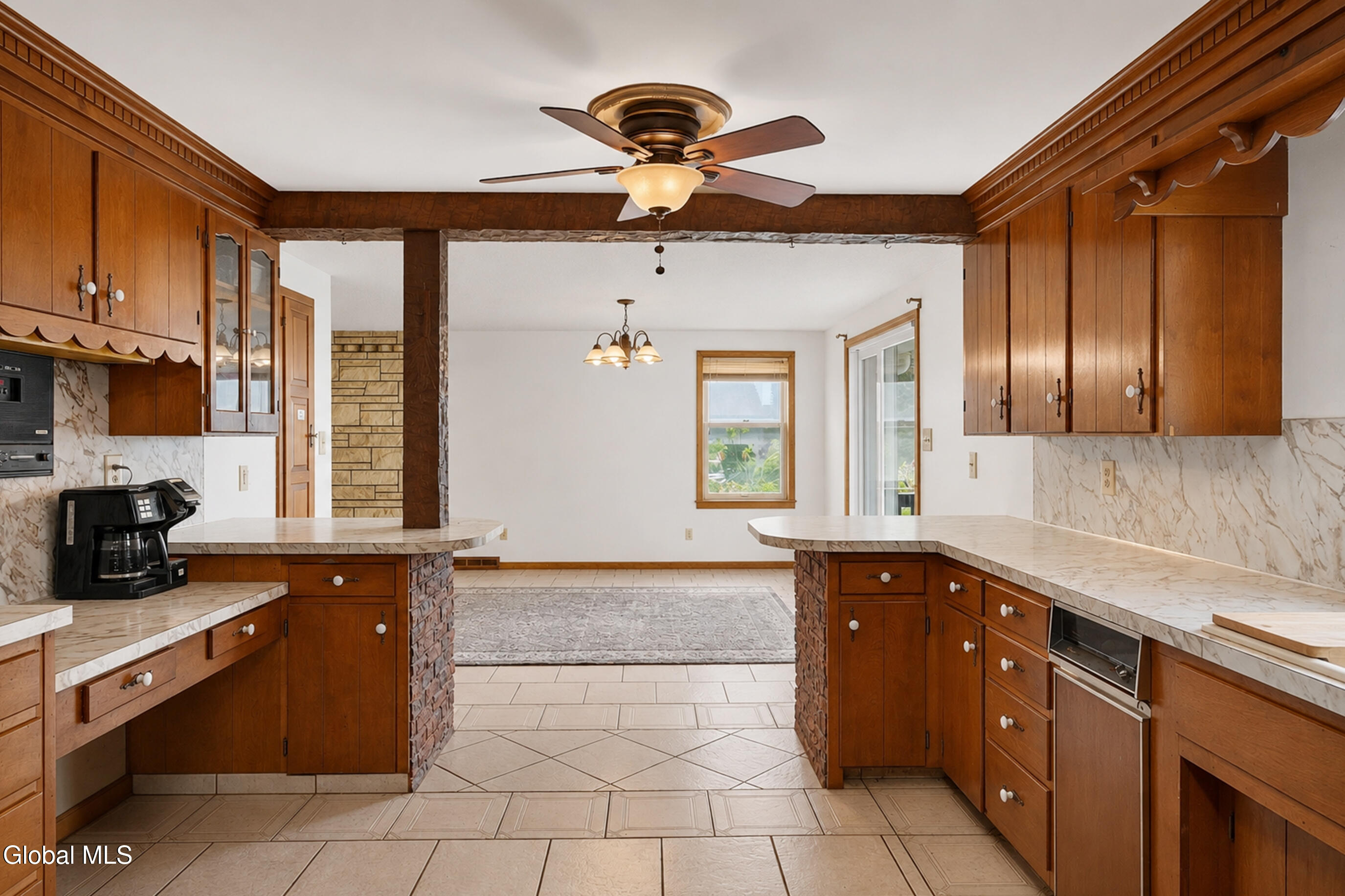 16 Golf Road Schenectady NY 12304