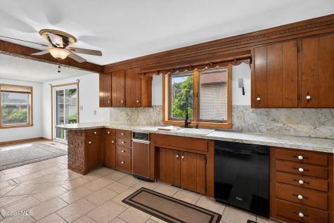 16 Golf Road Schenectady NY 12304