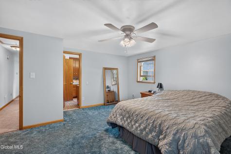 16 Golf Road Schenectady NY 12304