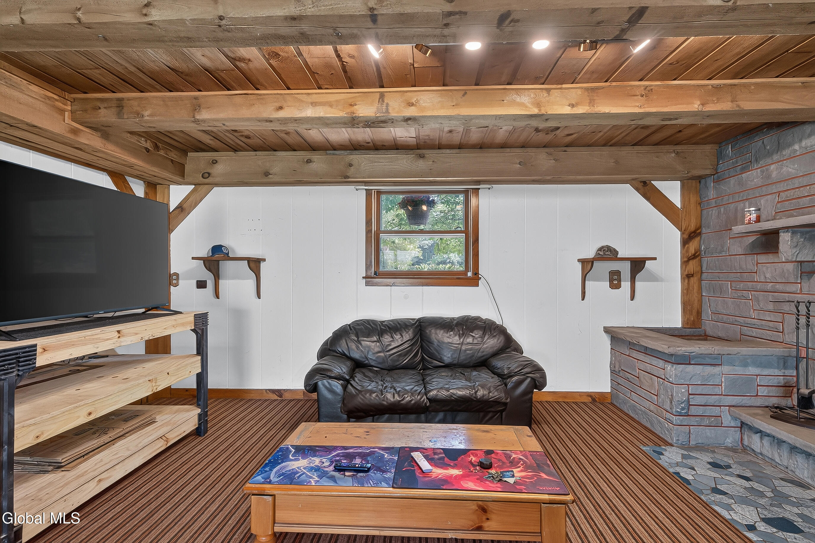 16 Golf Road Schenectady NY 12304
